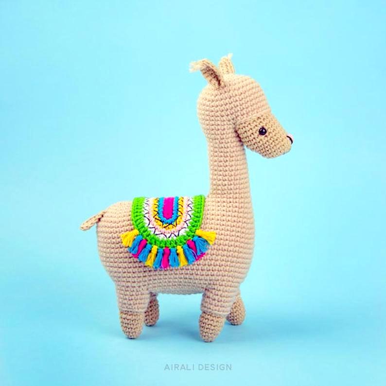 llama amigurumi, llama crochet, llama crochet pattern, llama free crochet pattern, alpaca amigurumi, alpaca crochet, alpaca crochet pattern, alpaca free crochet pattern, llama crochet toy, llama crochet toy, llama amigurumi doll, alpaca amigurumi doll, #amvabecrochet