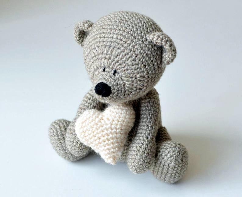 amigurumi Valentine BEAR crochet pattern