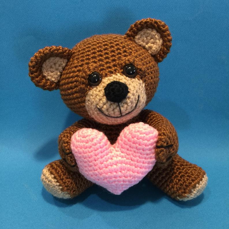 amigurumi Valentine BEAR crochet pattern