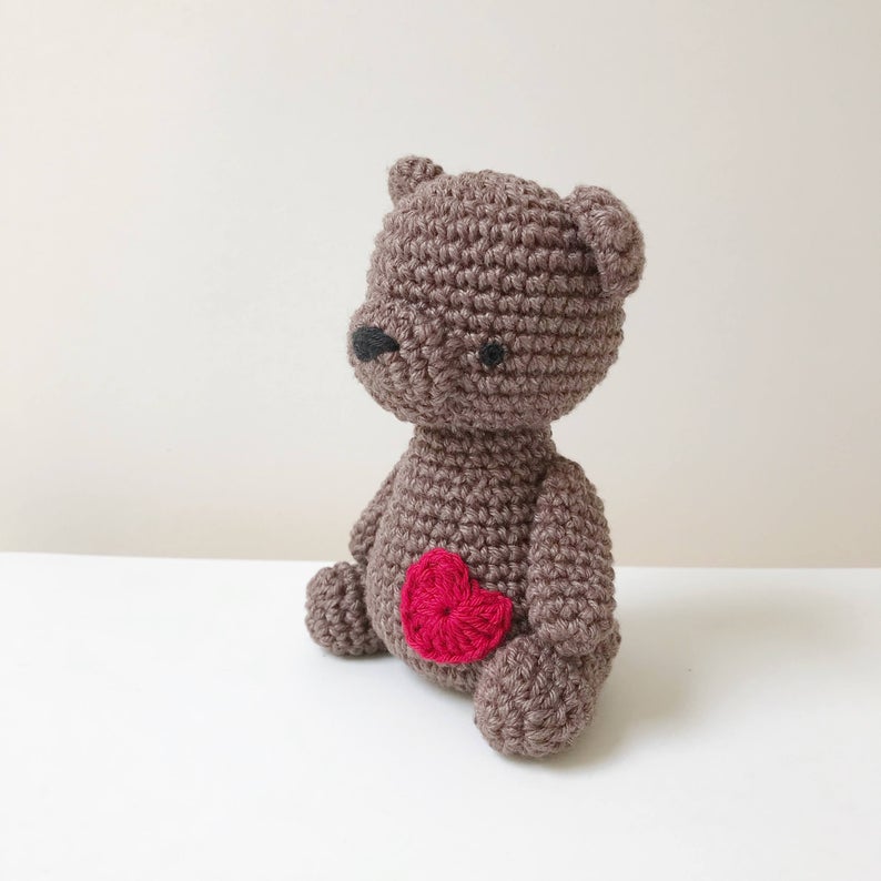 amigurumi Valentine BEAR crochet pattern