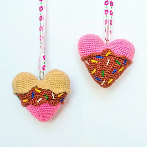 Crochet Heart Keychain Pattern, Crochet keychain pattern for wedding or  other special occasions