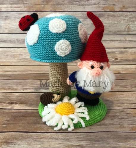 FALL MUSHROOM crochet pattern, FALL TOADSTOOL crochet pattern