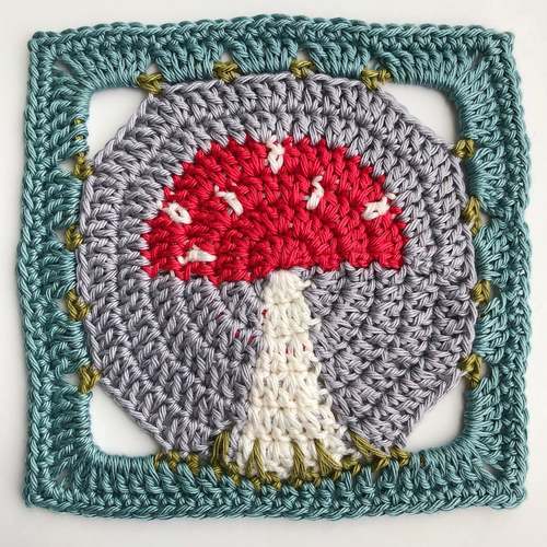 FALL MUSHROOM crochet pattern, FALL TOADSTOOL crochet pattern