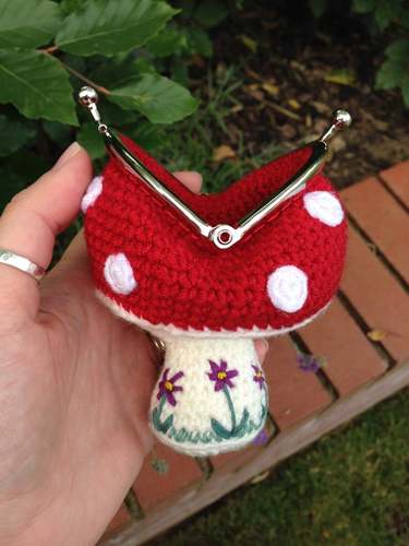 FALL MUSHROOM crochet pattern, FALL TOADSTOOL crochet pattern