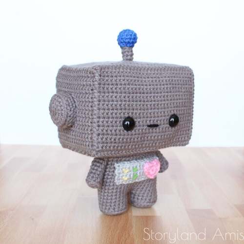 ROBOT amigurumi crochet pattern