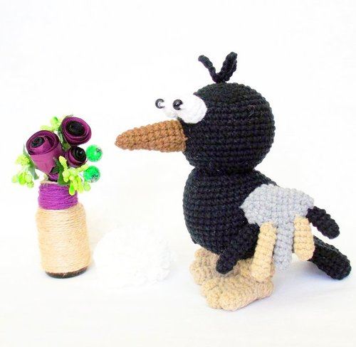 CROW amigurumi crochet pattern