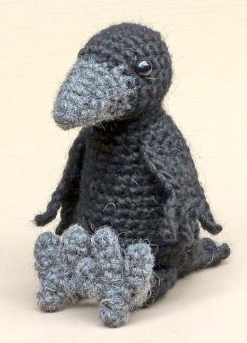 CROW amigurumi crochet pattern