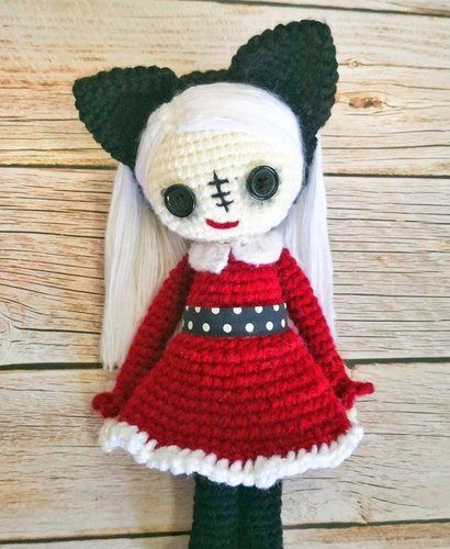 GOTH DOLL amigurumi crochet pattern