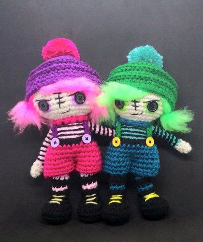 GOTH DOLL amigurumi crochet pattern