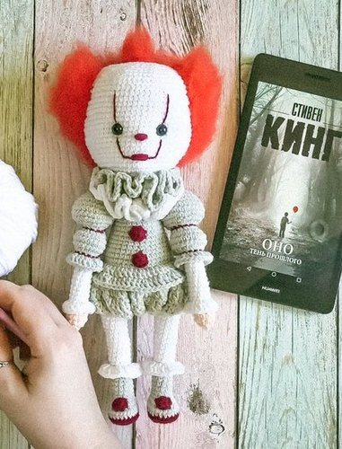 CREEPY CLOWN amigurumi crochet pattern