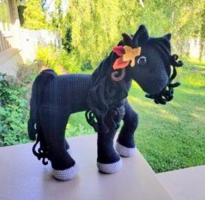 Horse Amigurumi Crochet Pattern Roundup! - AmVaBe Crochet