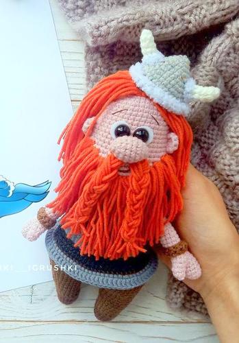 amigurumi VIKING crochet pattern, VIKING HELMET crochet pattern