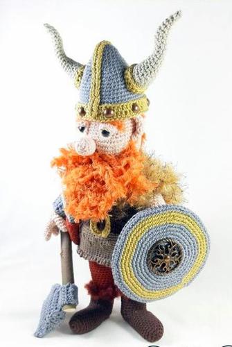 amigurumi VIKING crochet pattern, VIKING HELMET crochet pattern