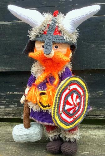 amigurumi VIKING crochet pattern, VIKING HELMET crochet pattern