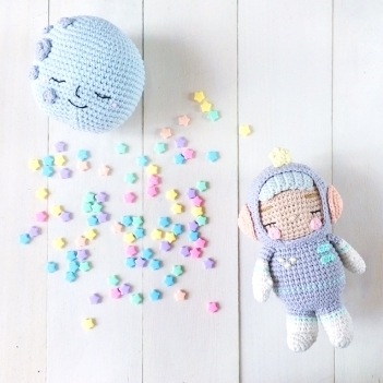 amigurumi ASTRONAUT crochet pattern