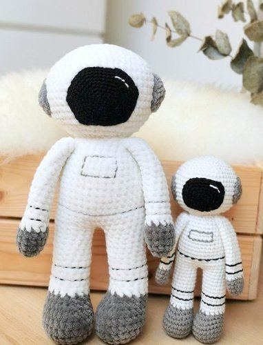 amigurumi ASTRONAUT crochet pattern