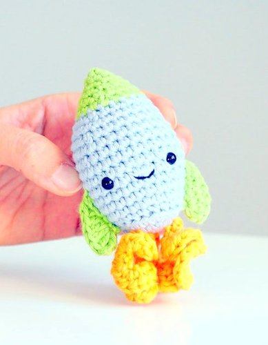 amigurumi SPACESHIP crochet pattern