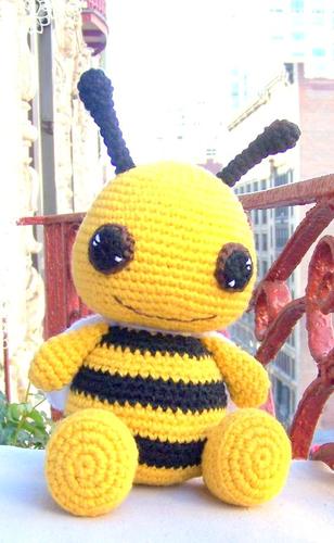 amigurumi BEE crochet pattern