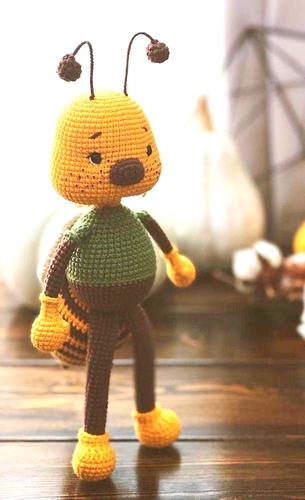 amigurumi BEE crochet pattern