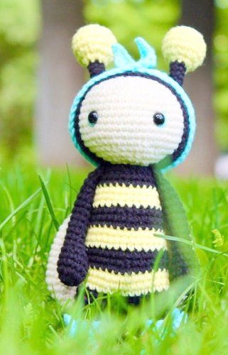 amigurumi BEE crochet pattern