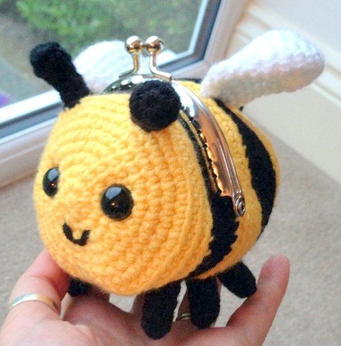 amigurumi BEE crochet pattern