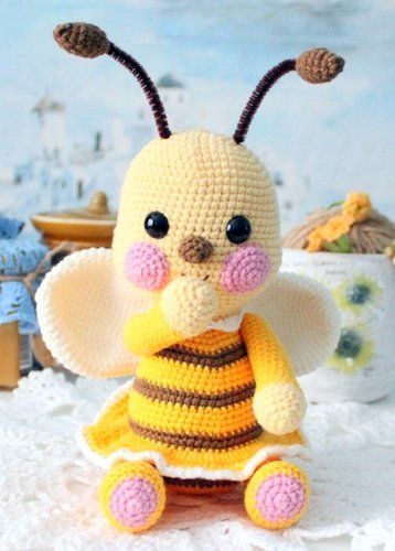 Amigurumi Bee Crochet Pattern