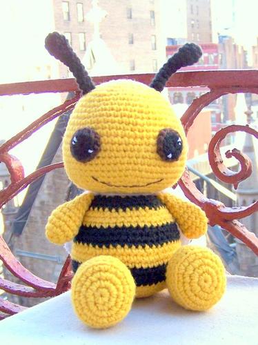 Amigurumi Bee Crochet Pattern