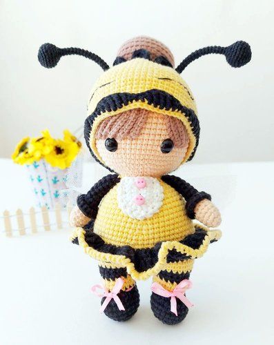 Amigurumi Bee Crochet Pattern