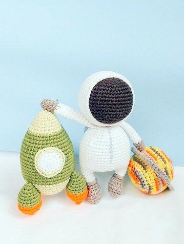 amigurumi SPACE crochet pattern