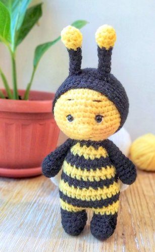 amigurumi BEE crochet pattern