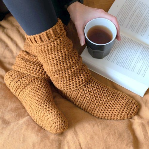 WINTER SOCKS crochet pattern