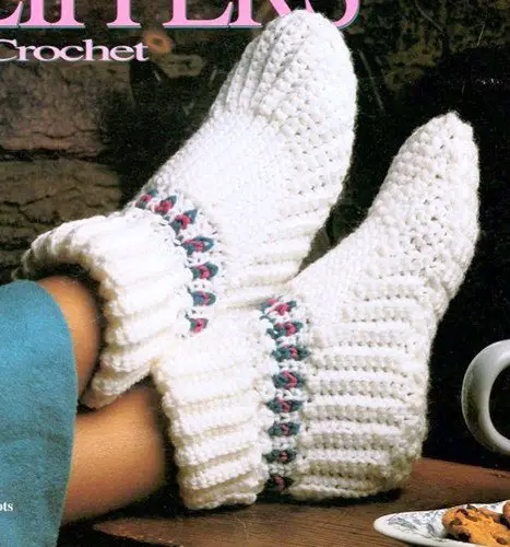 WINTER SOCKS crochet pattern