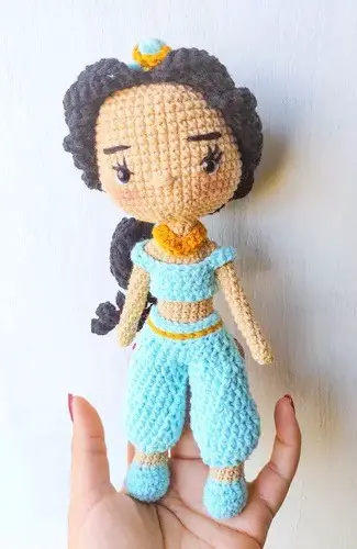 Amigurumi Jasmine crochet pattern