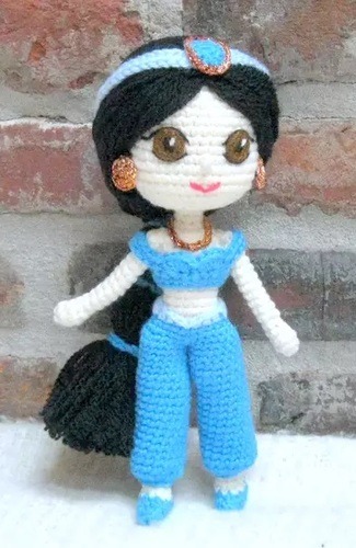 Amigurumi Jasmine crochet pattern